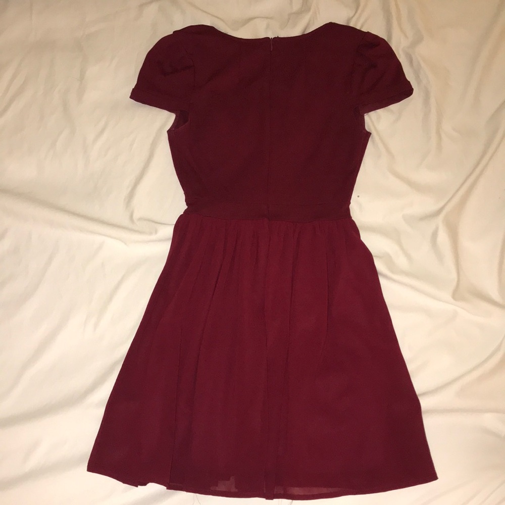 Deep V red cocktail dress - Picture 3 of 3